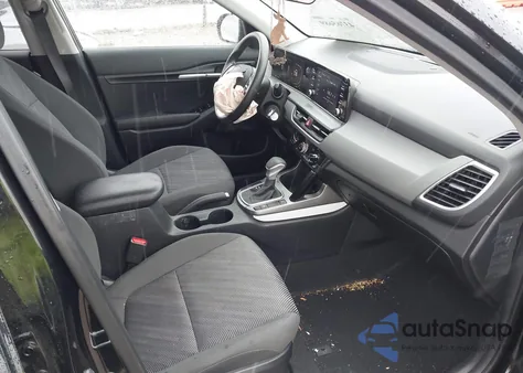 2024 Kia Seltos Lx z USA, uszkodzony, nr VIN KNDEPCAA2R7521171